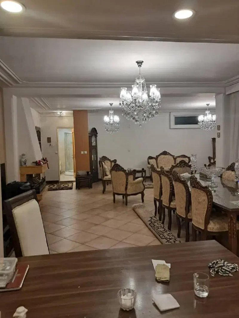 آپارتمان 130 متری سه خوابه در اختیاریه تهران13673023889