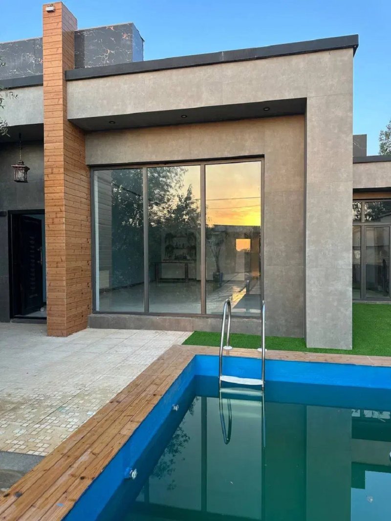 ویلا 380 متری دو خوابه در عظیمیه کرج13675623937