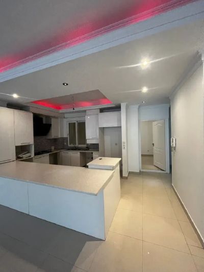 آپارتمان 110 متری دو خوابه در درکه تهران