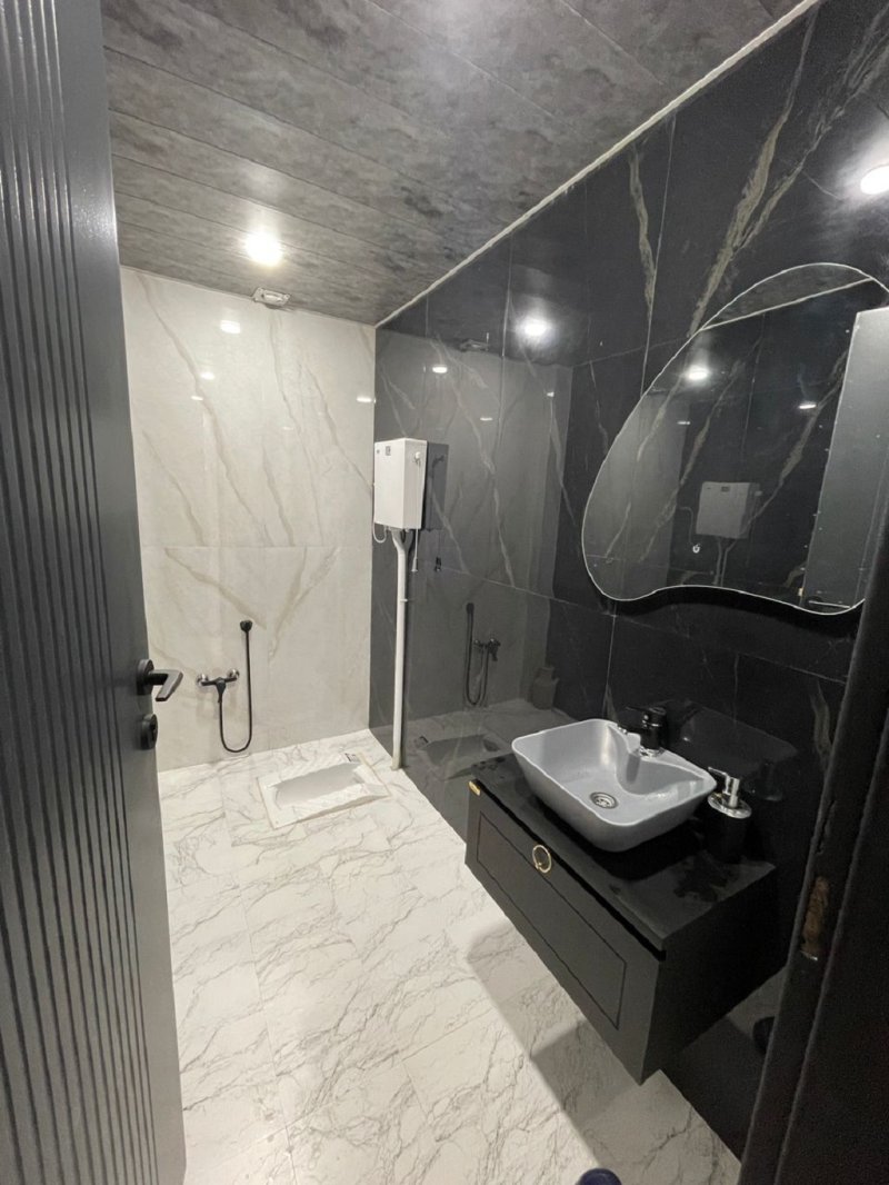 ویلا 490 متری دو خوابه در زکی آباد کرج13676323997