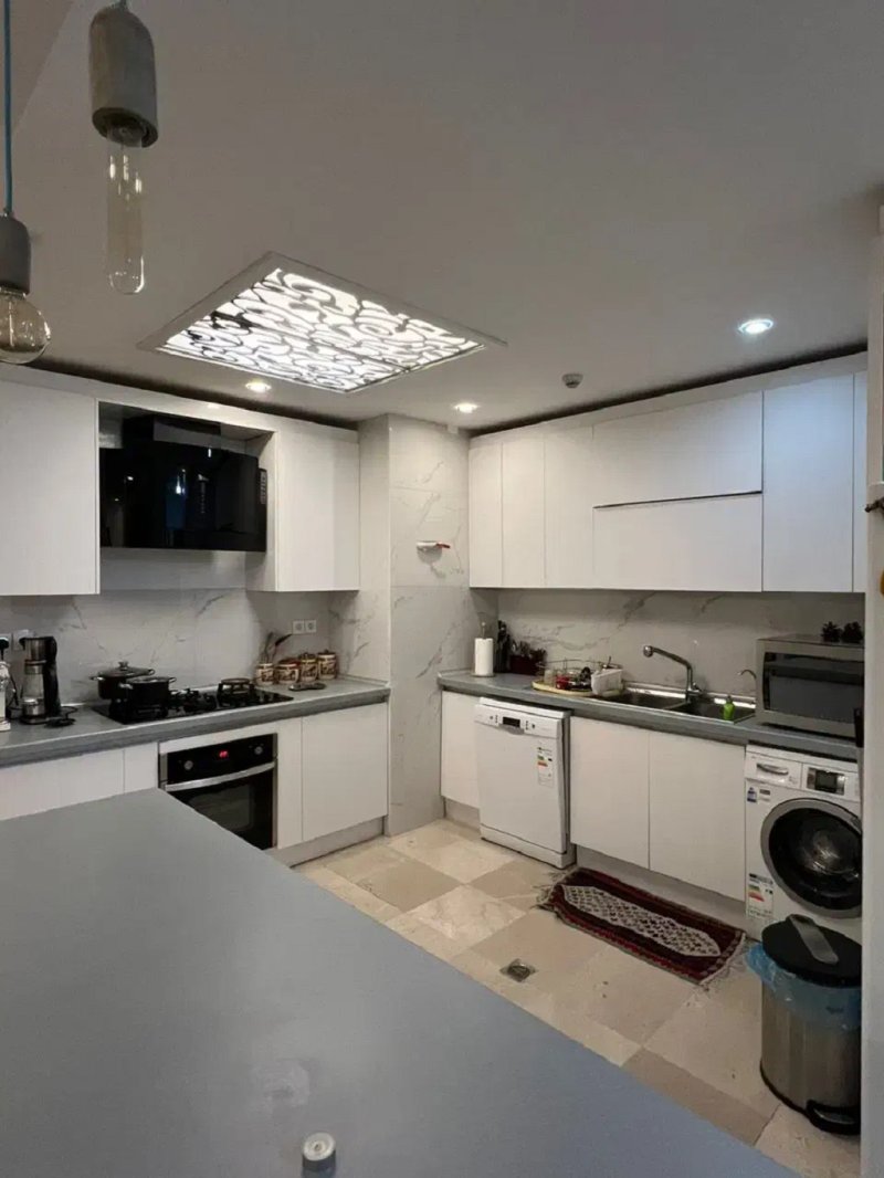 آپارتمان 130 متری دو خوابه در ولنجک تهران13676223979