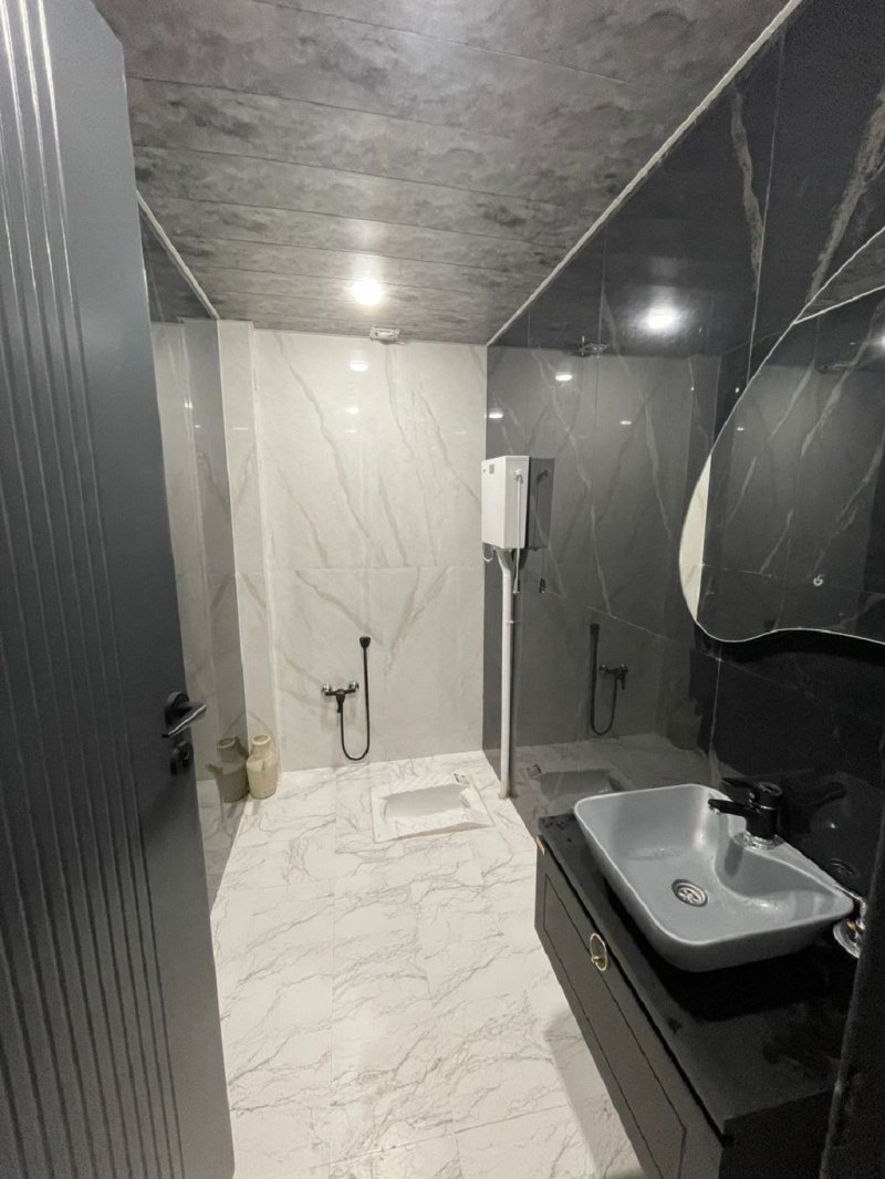 ویلا 490 متری دو خوابه در زکی آباد کرج13676323998