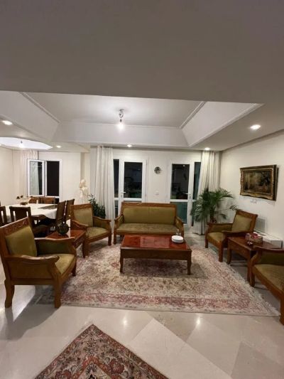 آپارتمان 130 متری دو خوابه در ولنجک تهران