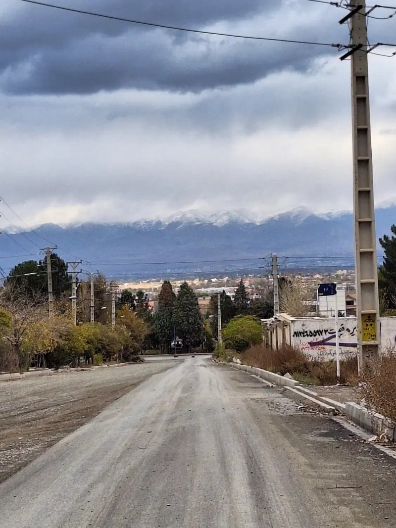 زمین 1010 متری در چهارباغ کرج13674323908