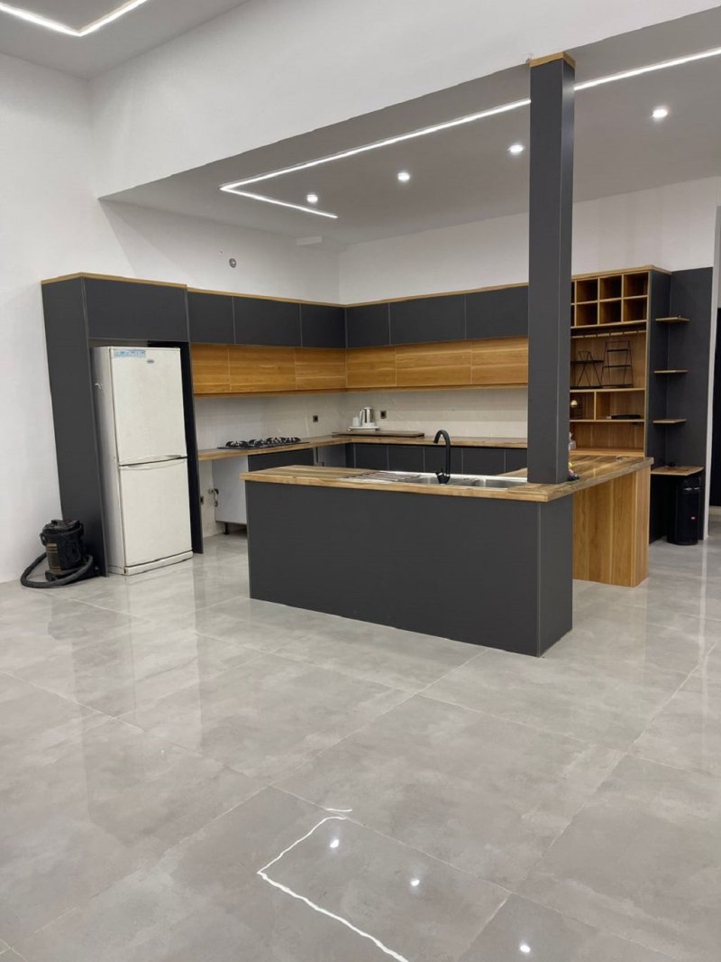 ویلا 490 متری دو خوابه در زکی آباد کرج13676323992