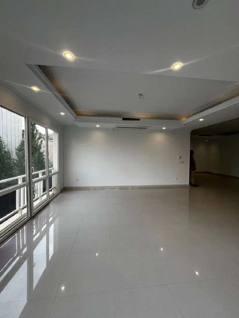 آپارتمان 140 متری دو خوابه در درکه تهران13676023955