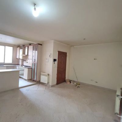 آپارتمان 70 متری دو خوابه در دبستان تهران