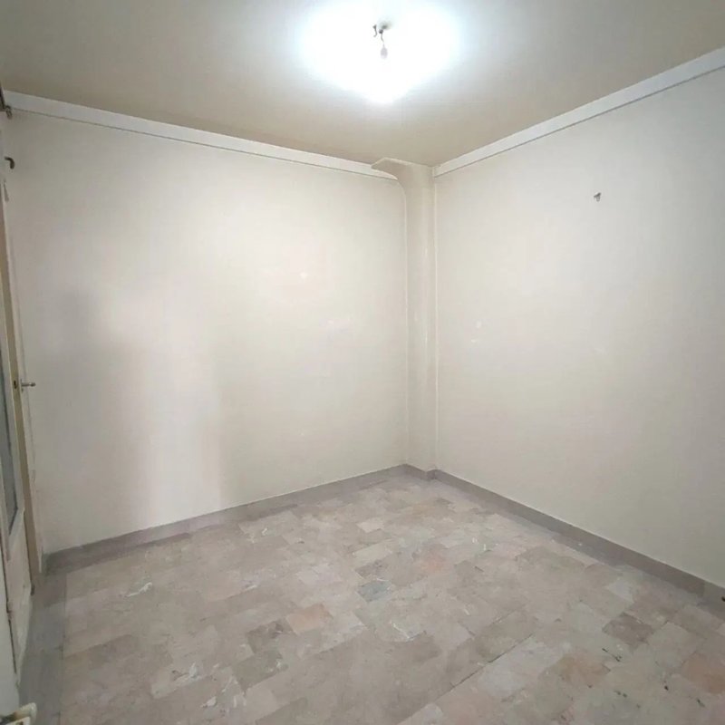 آپارتمان 70 متری دو خوابه در دبستان تهران13686024203