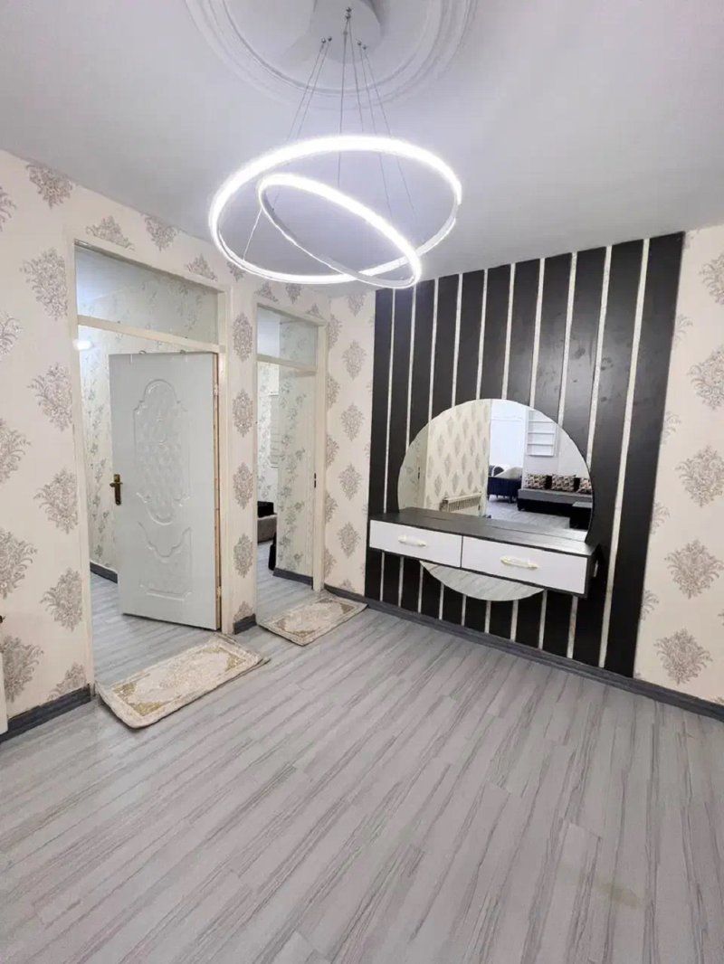 ویلا 1000 متری سه خوابه در چهارباغ کرج13691924493