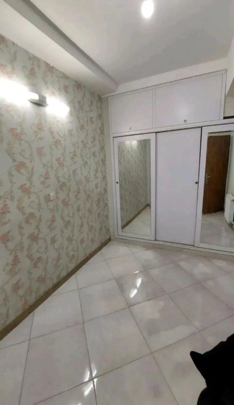 آپارتمان 65 متری یک خوابه در بلوار زرافشان اسلام شهر13686224210