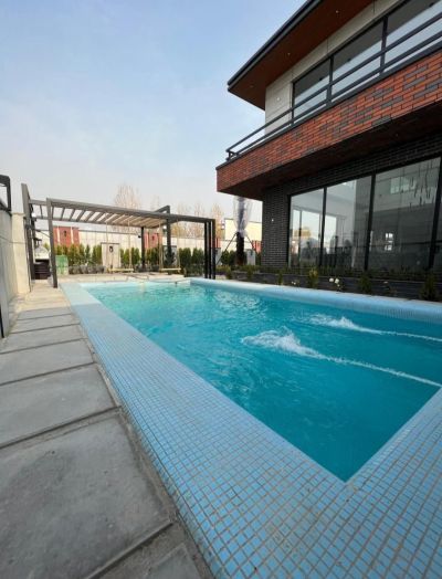 ویلا 580 متری دو خوابه در چهارباغ کرج