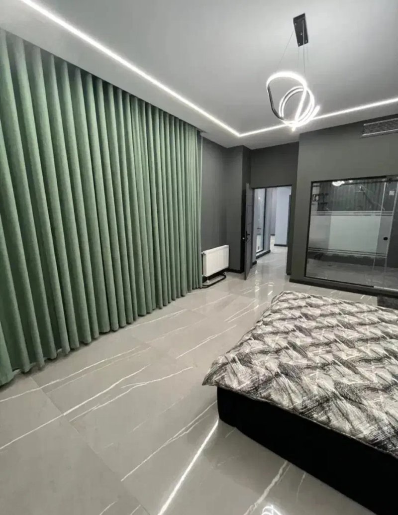 ویلا 1000 متری سه خوابه در چهارباغ کرج13688724332