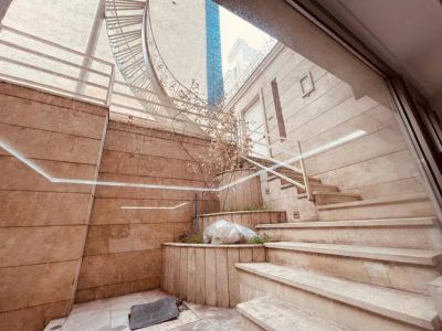 آپارتمان 130 متری دو خوابه در ولیعصر تبریز