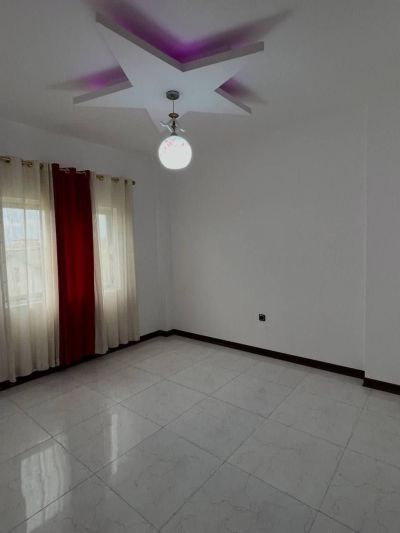 ویلا 320 متری چهارخوابه در سعادت آباد چمستان