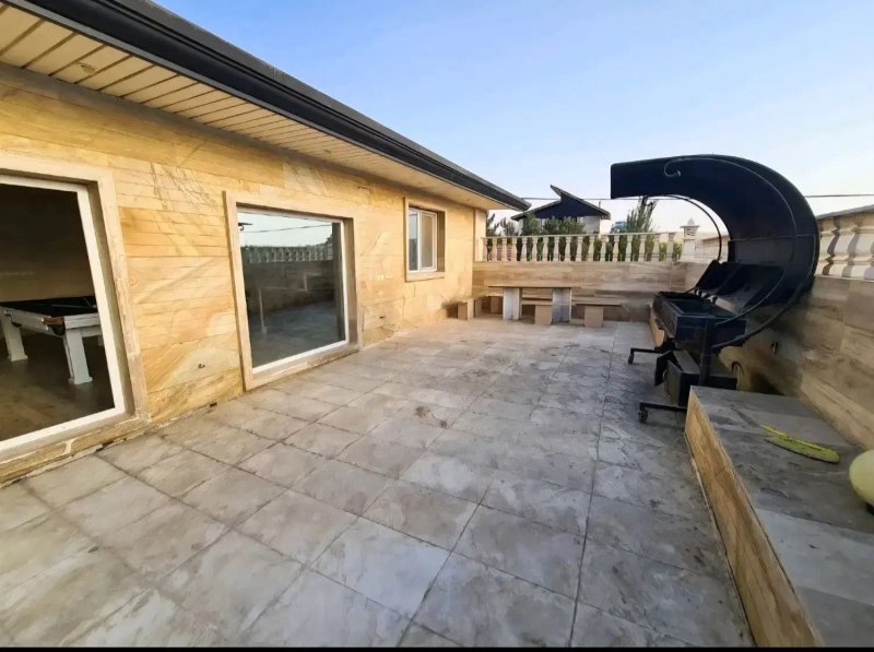 ویلا 1000 متری سه خوابه در چهارباغ کرج13688924365