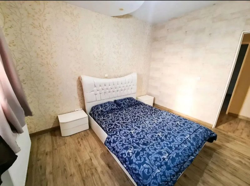 ویلا 1000 متری سه خوابه در چهارباغ کرج13688924360