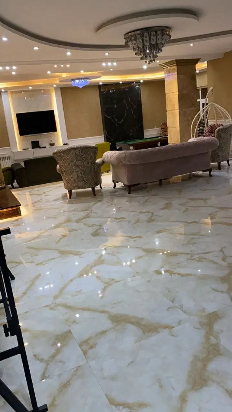 ویلا 1000 متری سه خوابه در چهارباغ کرج13689524398