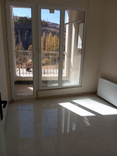 آپارتمان 98 متری در شهرک طالقان طالقان