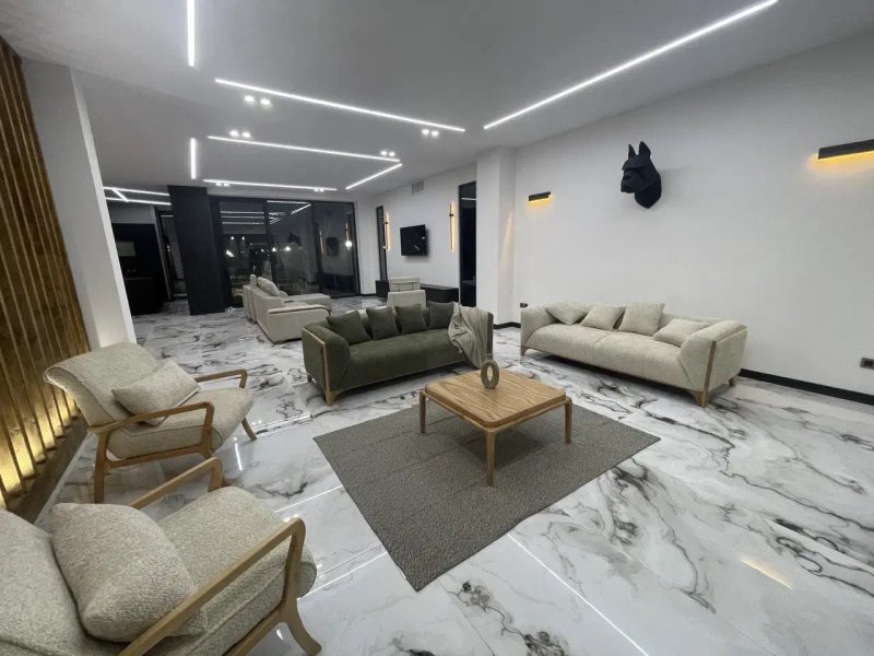 ویلا 500 متری سه خوابه در چهارباغ کرج13688624326