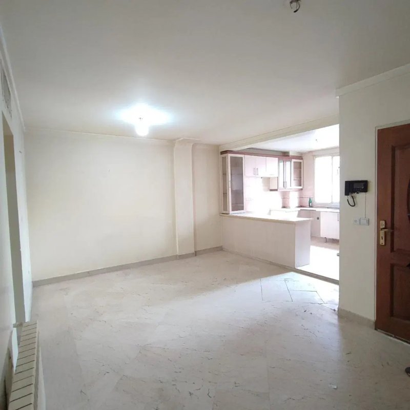 آپارتمان 70 متری دو خوابه در دبستان تهران13686024201