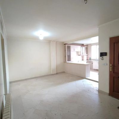 آپارتمان 70 متری دو خوابه در دبستان تهران