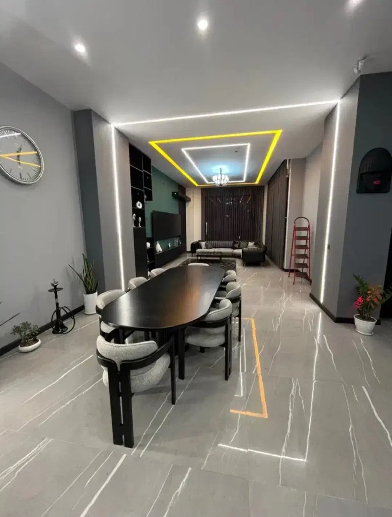 ویلا 1000 متری سه خوابه در چهارباغ کرج13688724331