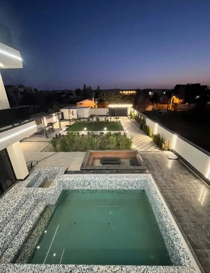 ویلا 1000 متری سه خوابه در چهارباغ کرج13688724340