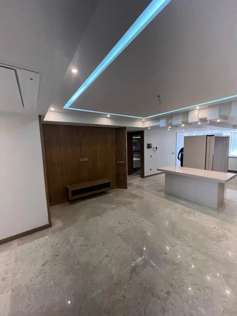 آپارتمان 270 متری چهارخوابه در مرداویج اصفهان13685424188