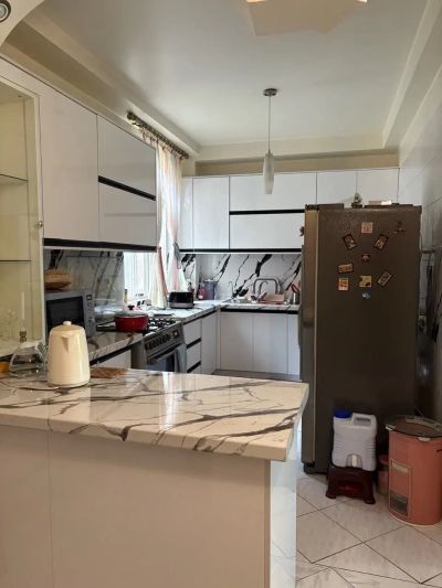 آپارتمان 93 متری دو خوابه در سید خندان تهران