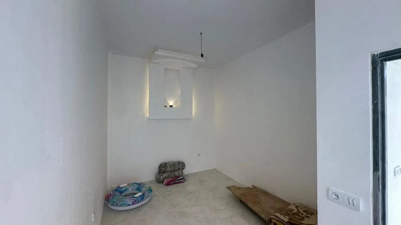 ویلا 200 متری دو خوابه در چهارباغ کرج13690024425