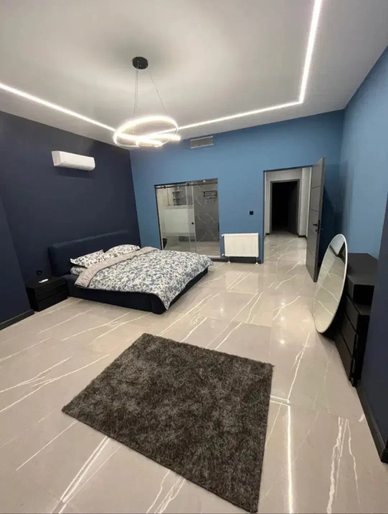 ویلا 1000 متری سه خوابه در چهارباغ کرج13688724337