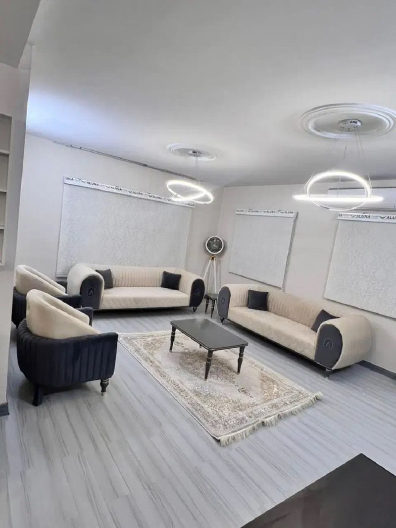 ویلا 1000 متری سه خوابه در چهارباغ کرج13691924490