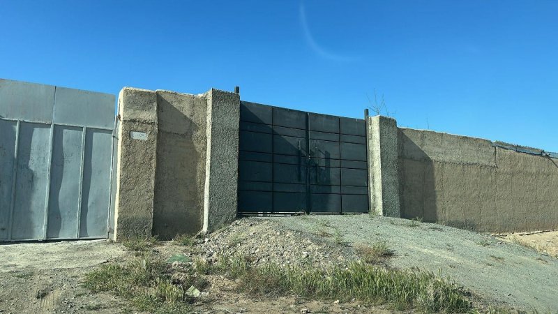 باغ 200 متری در چهارباغ کرج13689124377