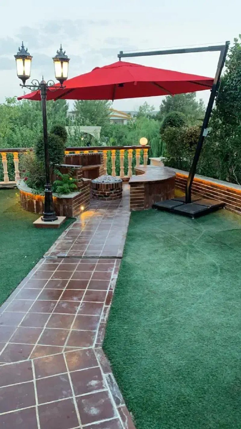 ویلا 1000 متری سه خوابه در چهارباغ کرج13689524400