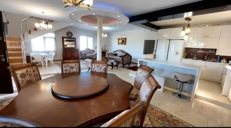 ویلا 1000 متری سه خوابه در چهارباغ کرج13689924415