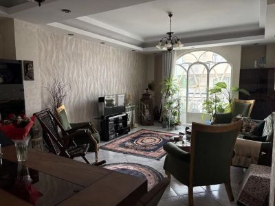 آپارتمان 93 متری دو خوابه در سید خندان تهران