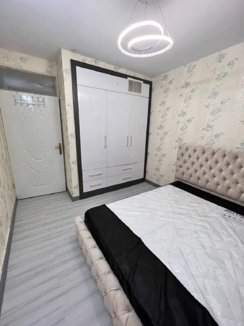 ویلا 1000 متری سه خوابه در چهارباغ کرج13691924492