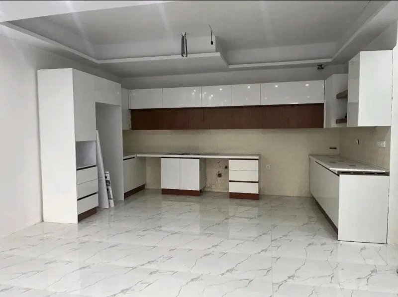 آپارتمان 135 متری دو خوابه در صادقیه اسلام شهر13686424217