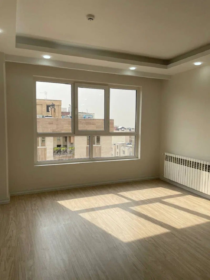 آپارتمان 102 متری دو خوابه در جنت آباد شمالی تهران13701924770