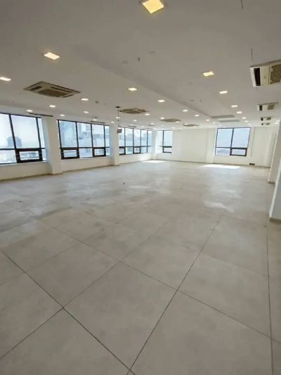 اداری 130 متری چهارخوابه در زعفرانیه تهران