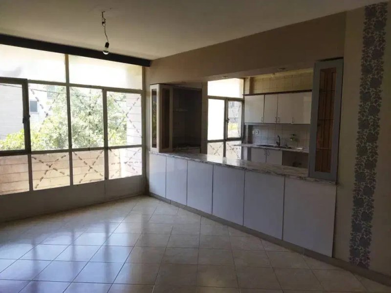 آپارتمان 130 متری سه خوابه در صادقیه تهران13706724866