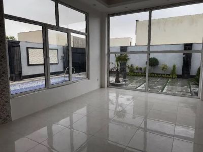 ویلا 300 متری دو خوابه در شهرک زعفرانیه کرج