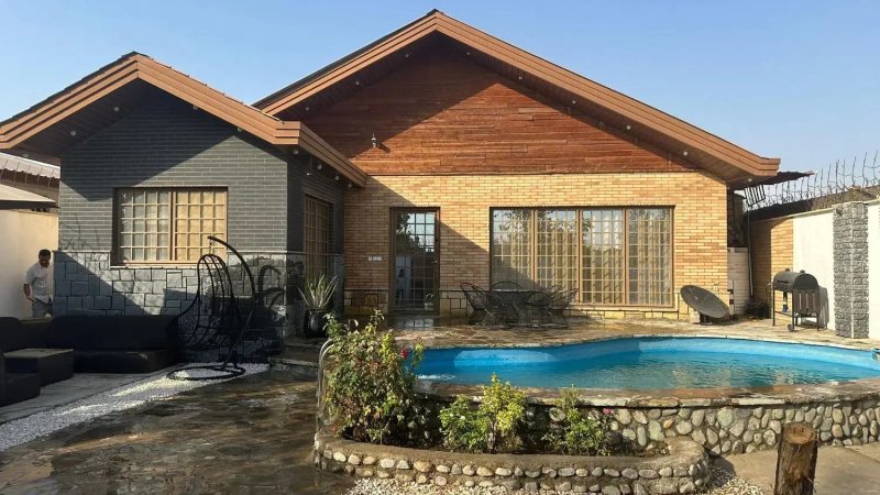 ویلا 340 متری دو خوابه در شهرک زعفرانیه کرج13698024669