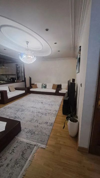 آپارتمان 90 متری دو خوابه در سازمان برنامه شمالی تهران