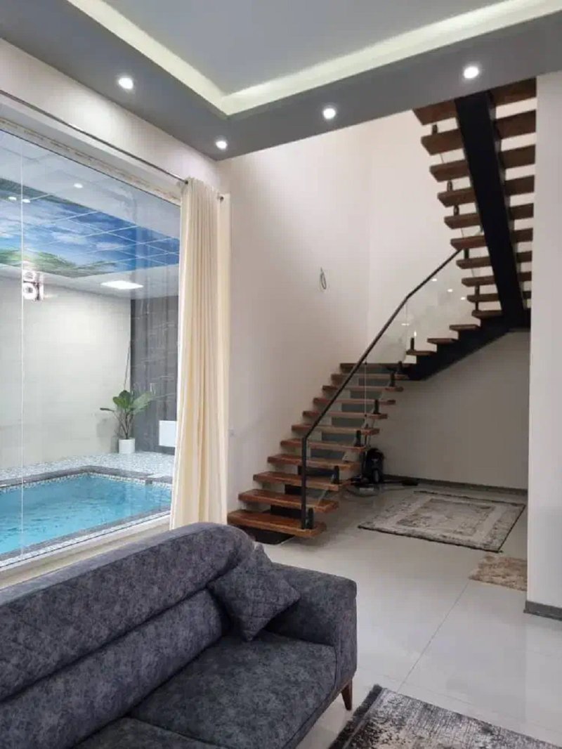 ویلا 500 متری دو خوابه در شهرک زعفرانیه کرج13696524622