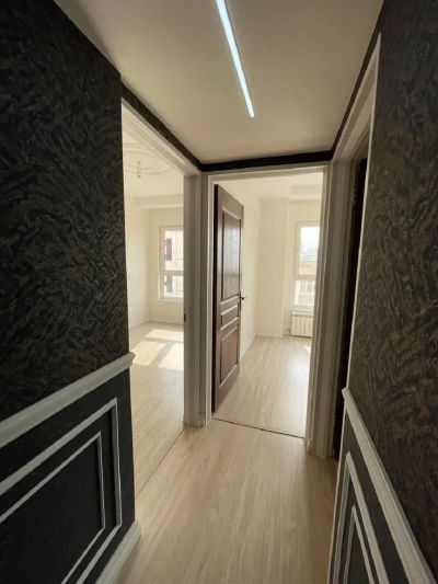 آپارتمان 102 متری دو خوابه در جنت آباد شمالی تهران