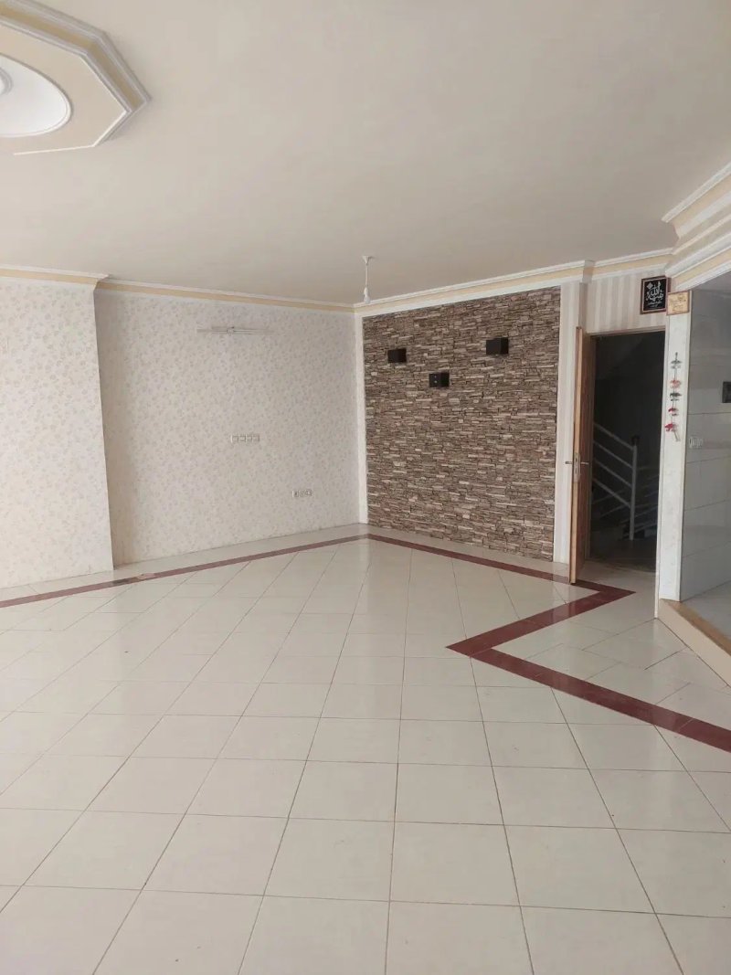 خانه 110 متری دو خوابه در گلبهار13694124528