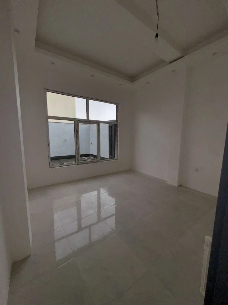 ویلا 300 متری دو خوابه در شهرک زعفرانیه کرج13697424643