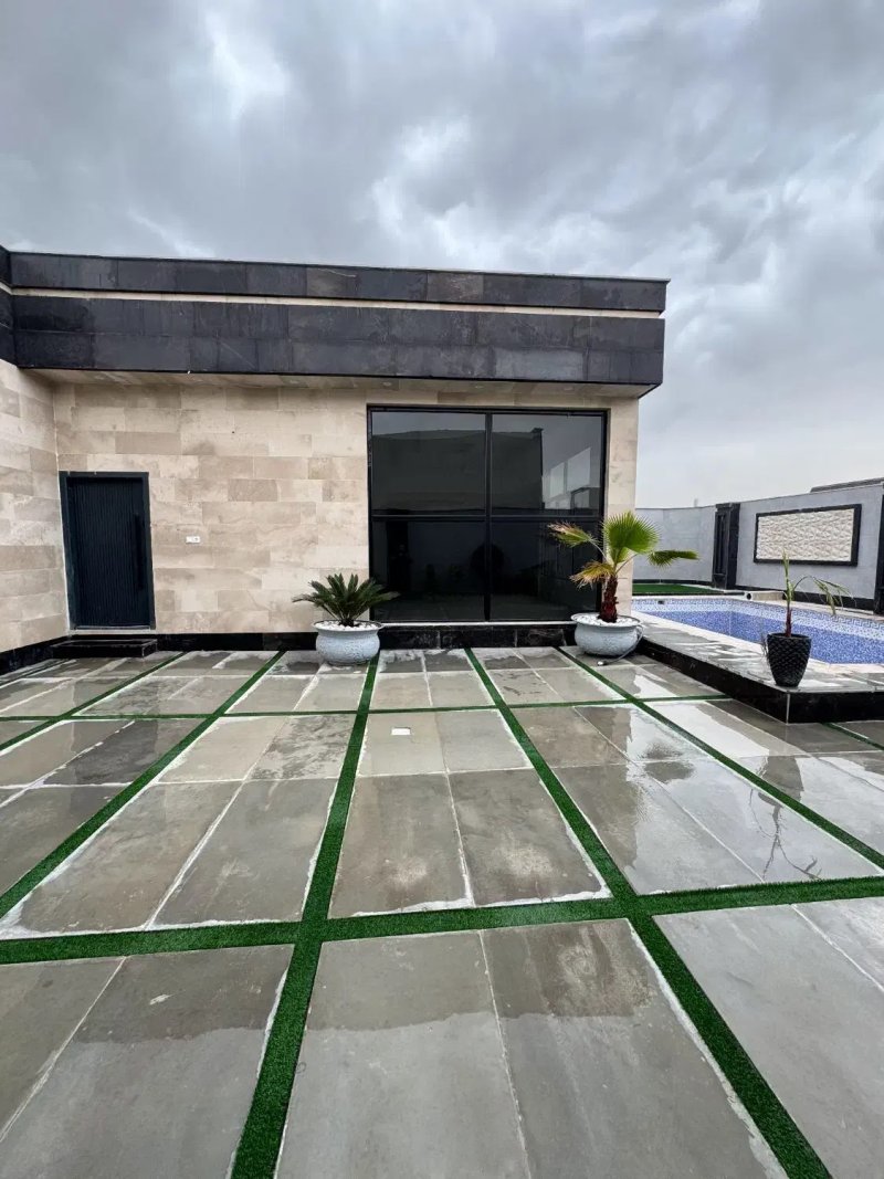 ویلا 300 متری دو خوابه در شهرک زعفرانیه کرج13697424641