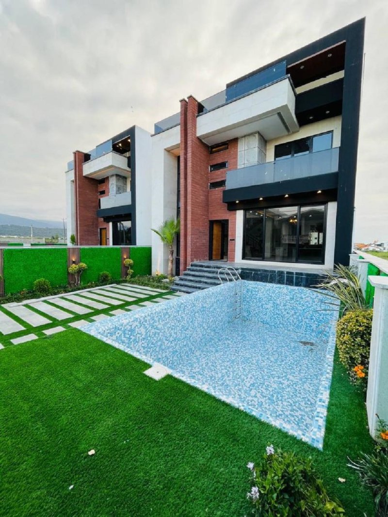 ویلا 260 متری سه خوابه در امیرآباد چمستان13703824835